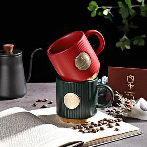 Taza <span class=keywords><strong>de</strong></span> Té Nórdica <span class=keywords><strong>de</strong></span> Cerámica con Franjas Verticales <span class=keywords><strong>de</strong></span> Cobre y Logotipo Personalizado, Taza <span class=keywords><strong>de</strong></span> Café <span class=keywords><strong>de</strong></span> 12 oz para Regalo Promocional - Product Image 3