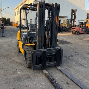 Chariot élévateur diesel d'occasion Komatsu TCM de plus de 3 tonnes, haute qualité, à vendre – Chariot élévateur à équilibrage à moteur thermique - Product Image 2