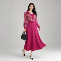 Robe longue plissée pour femme, col en V, imprimé doré à chaud, coupe trapèze, style Miyake, collection automne, directement de l'usine