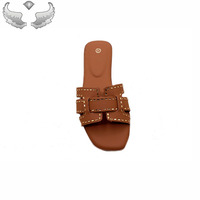 Sandales et pantoufles plates pour femmes, légères, respirantes, confortables, tendance, de haute qualité, adaptées à la plage, au-dessus du genou