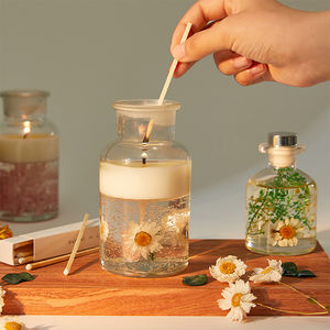 <span class=keywords><strong>Bougie</strong></span> parfumée en cire de soja à base de fleurs séchées de luxe, vente en gros, coffret de bougies parfumées de Noël - Product Image 4