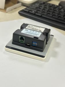 Teléfono de socorro de una tecla para hospitales y hogares de ancianos Teléfono inalámbrico de línea analógica para tarjeta SIM SOS Teléfono inalámbrico GSM - Product Image 4