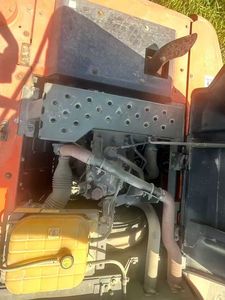 Excavadora de Orugas Usada Hitachi Zaxis <span class=keywords><strong>200</strong></span> de 20 Toneladas, Modelo 2018, Núcleo (Motor, Bomba de Engranajes, Rodamiento, Caja de Cambios), Capacidad de la Cuchara de 0.8 m - Product Image 4