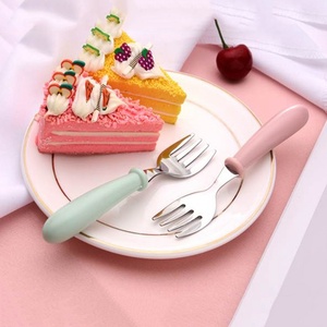 Juego de 3 piezas de cubiertos de acero inoxidable para niños, cuchara, tenedor y caja, utensilios portátiles para alimentación de bebés, cucharas para bebés, juego de vajilla para bebés - Product Image 4