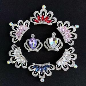 Vente de gros Designer de chaussures de marque en métal avec strass en métal de luxe en bling personnalisé pour décoration de chaussures sabots