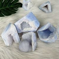 Vente en gros de pierre de cristal naturel de haute qualité irrégulière Druzy Blue Lace Agate Freeform pour la décoration de guérison