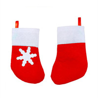Mini chaussettes de Noël flocon de neige rouge personnalisées vaisselle de fête décoration mini bas de Noël en feutre non tissé
