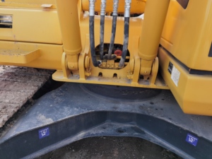 Excavatrice sur chenilles Komatsu PC130 d'occasion de haute qualité, équipement de construction hydraulique de taille moyenne - Product Image 5