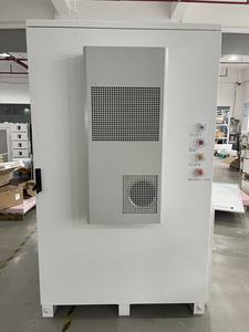 Armadio per Batterie agli Ioni di Litio da 241kWh per Esterni, Sistema di Accumulo Energetico Industriale e Commerciale (BESS) con Grado di Protezione IP55 e Efficienza del 91% - Disponibile - Product Image 6