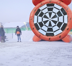 Réveil géant pour fléchettes sur le thème du football, Réveil pour fléchettes de football gonflables orange - Product Image 6