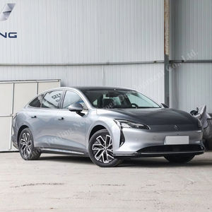 2025 Wuling Baojun Xiangjing sedán eléctrico-Entrenamiento aceptado con techo Coche usado Coche eléctrico <span class=keywords><strong>3</strong></span> años Niño - Product Image 1