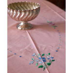Daniele F. Pair of Pink Linen Rectangular and Square Tablecloths <b>Eco</b>-<b>Friendly</b> <b>Fabric</b> for Restaurants and Hotels for Parties - Product Image 6