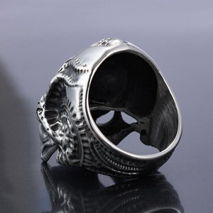 <span class=keywords><strong>Retro</strong></span> estilo <span class=keywords><strong>punk</strong></span> gótico aço inoxidável esqueleto crânio cabeça osso dedo anéis para homens - Product Image 4