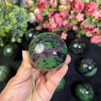 Prix d'usine, sphère de cristal de guérison naturelle, rubis dans la zoïsite, boule pour la méditation