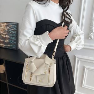 Nouvelle Tendance : Sac à Main Femme en Cuir PU avec Rivets, Sac Fourre-Tout pour Fille, Nouveau Design, Sac Bandoulière Croisé - Product Image 4