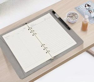 Carnet de notes en cuir avec logo personnalisé Agenda planificateur Code de verrouillage ou de verrouillage des doigts Power Bank Notebook avec clé <span class=keywords><strong>USB</strong></span> et sans fil - Product Image 5