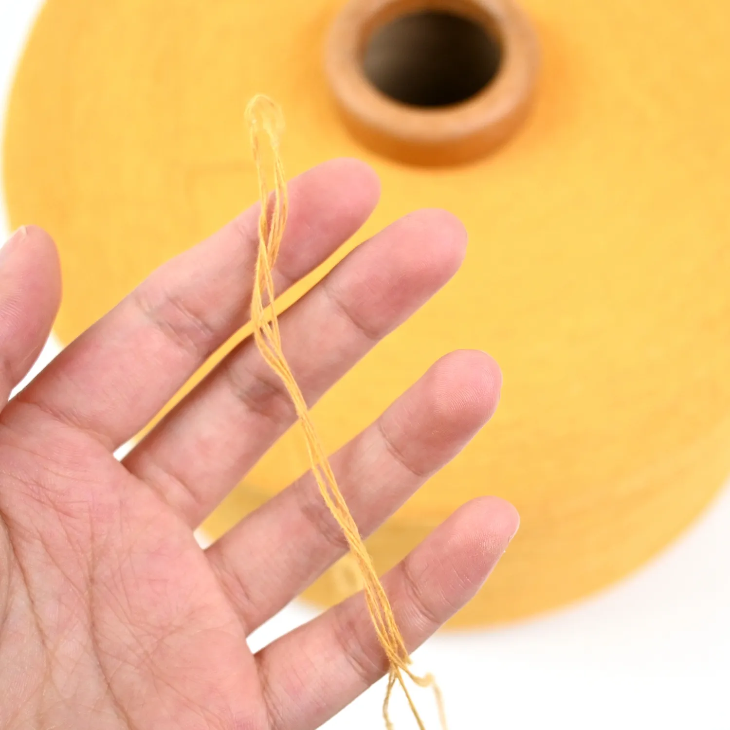 China fabrik flachbaumwolle volumenstarkes gestricktes garn zum weben gefärbter stoff