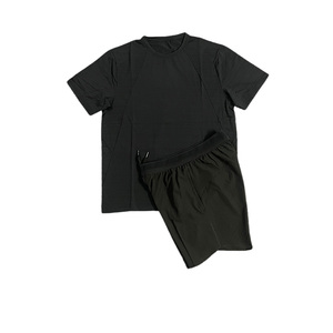 Zomer trainingspakken voor heren, snel drogend, ademend, geschikt voor atletiek, hardlopen, training en voetbal, set met T-shirt en shorts - Product Image 5