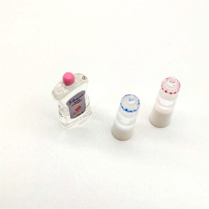 Iland Miniature 1:12 Baby doll care set di 3 pezzi <span class=keywords><strong>accessori</strong></span> per case delle bambole in miniatura biberon e colonia - Product Image 2