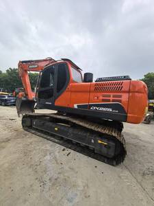 Excavatrice de grande taille DOOSAN DX225 d'occasion, haute efficacité, 22 tonnes, modèle DX225LCA, excavatrice sur chenilles d'occasion à prix avantageux - Product Image 2