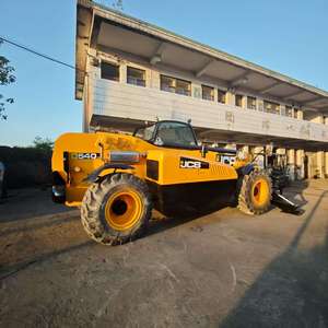 JCB 540-170 4WD <span class=keywords><strong>High</strong></span> <span class=keywords><strong>Reach</strong></span> Telehandler Bekas Kapasitas 4 Ton, Loader Putar dengan Jam Kerja Rendah, Forklift Kompetitif - Product Image 1