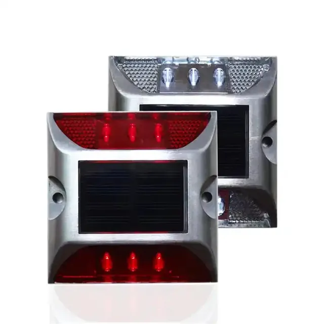 Nuevo modelo LED intermitente Solar Road Stud Solar ámbar luz intermitente Durable parpadeo seguridad en carretera perno cuadrado