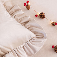 Usine en gros velours italien à volants taie d'oreiller salon canapé housse de coussin pour la décoration de vacances de noël