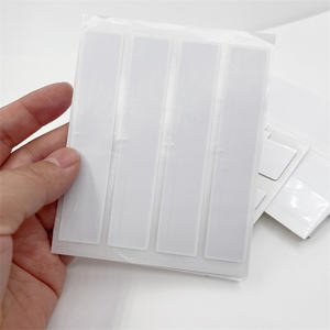 Etiqueta RFID de Papel Autoadhesiva Duradera, UHF EPC Global Clase 1 Gen2, 128/96 bits, Distancia de Lectura de 11.5 m, -10 °C~80 °C - Product Image 1