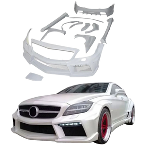 Kit carrosserie en fibre de carbone VITT pour Mercedes-Benz W218 : pare-chocs avant/arrière, jupes latérales, spoiler avant, diffuseurs d'ailes avant/arrière - Product Image 1