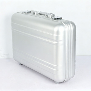 Maletín de Aluminio de Alta Calidad con Cerradura, para Uso Médico Familiar, para Dinero, para Cámara, Maletín Grande, Personalizable con Espuma OEM/ODM - Product Image 3
