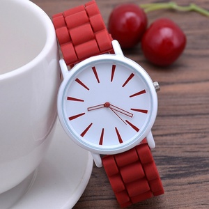 Reloj de Silicona Ultrafino Clásico, Reloj de Cuarzo Geneva Jelly para Mujeres Estudiantes, Reloj de Pulsera para Damas, Venta al Por Mayor - Product Image 2