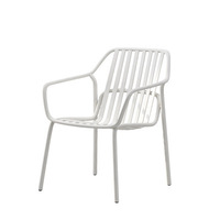 Vente de tables et chaises confortables haut de gamme atmosphère solide villa extérieure terrasse café combinaison