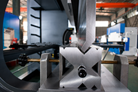 Presse plieuse CNC électro-hydraulique synchrone entièrement automatique pour aluminium 350T3200mm à double liaison
