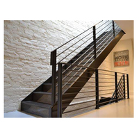 Escalier extérieur en acier galvanisé Grille d'escalier Plate-forme de bande de roulement Échelle industrielle Escalier en acier
