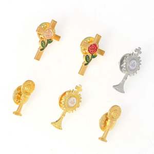 Insignia Religiosa Cristiana Personalizada con Cruz, Pin de Solapa 3D sin Níquel, Esmalte Duro y Suave, Fabricante, Diseño de Libro Arcoíris, OEM/ODM - Product Image 5