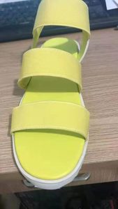 Spring and Summer Slippers Solid Color Flat Shoes Fashion Outdoor Thick Soled <b>Plus</b> <b>Size</b> Beach Sandals Slide for Ladies - Product Image 3