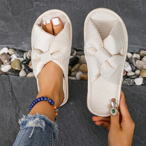 Pantuflas de Diseño con Suela de Goma a Precio Favorable para Mujer, Pantuflas de Lona de Verano para Mujer con Buena Calidad de Producto - Product Image 1