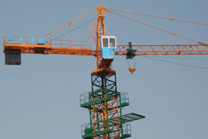 Grue à tour XCP330 de marque renommée, nouvelle génération, fabriquée en Chine, avec moteur et engrenages haute performance, capacité de 18 tonnes pour projets urbains complexes - Product Image 5