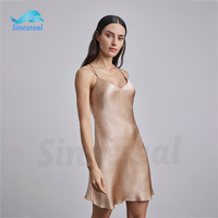 Vêtements de nuit personnalisés noirs pour femmes Robes Robe Lounge Wear Sexy Dos Satin 2 Pièces Ensemble Chemise de nuit en soie Pyjamas