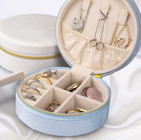 Boîte de rangement à bijoux portable de voyage, mini boîte organisatrice en cuir PU, petite boîte d'emballage en plastique pour bagues et boucles d'oreilles