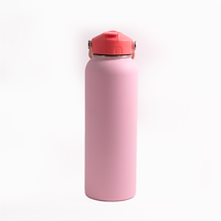 Grande bouteille d'eau sport isotherme légère et écologique de 1200 ml en acier inoxydable à double paroi avec couvercle à paille rabattable et poignée à rivets