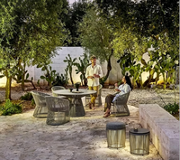 Ensemble de meubles de jardin en métal pour villa moderne minimaliste, table et chaises pour repas de loisirs en plein air