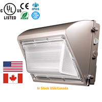 Lámpara LED de Pared para Exteriores de 60W y 125LM/W con Fotocélula, 5 Años de Garantía, IP65, IK08, 5000K, Disponible en EE. UU., Canadá y la UE, con Certificación C ROHS