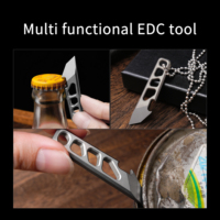 Outil multifonction en alliage de titane EDC, mini porte-clés, ouvre-bouteille, barre de levier ultralégère, grattoir pour le camping, la randonnée, la survie en plein air