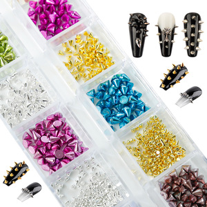 Nuevo Diseño al por Mayor: Accesorios de Uñas con Remaches Cónicos Planos Estilo Punk Retro Dorado, Pequeños Remaches y Tachuelas para Decoración de Uñas - Product Image 3