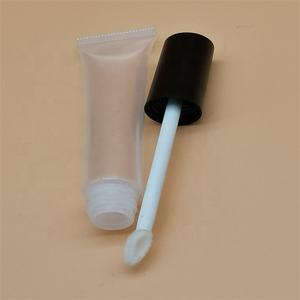 Tubes vides de brillant à lèvres de type bouchon D19 personnalisé avec logo et applicateur de flocage - Product Image 4