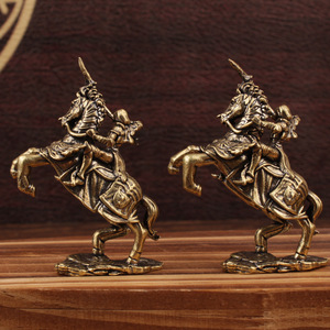 Figurine de chevalière européenne en laiton, miniature artisanale, statue décorative, jouet - Product Image 2