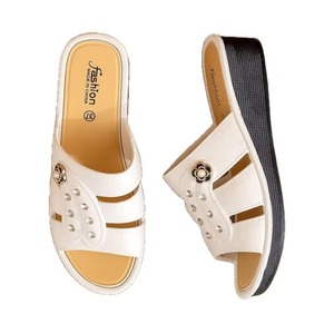 2026 Summer New Style Sandals with Thick Soles, Hollow Design, Anti-Slip Function, Fashionable <b>Slippers</b>. Factory Wholesale. - Product Image 3
