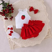 Nouvel ensemble d'été pour bébé fille : haut sans manches à col licou motif fraise + jupe tutu plissée avec nœud + bandeau + chaussettes