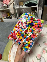 Mini Flauschige Weiche Pompons Handgemachtes Kinderspielzeug Hochzeits- und Weihnachtsdekoration DIY Näh- und Bastelbedarf für Kreative Projekte
